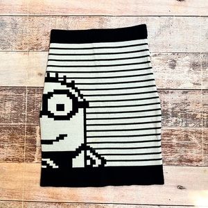 Mini Peacebird x Despicable Me minion  knit skirt size 150‎